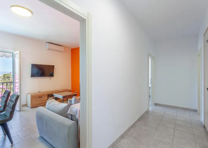 Jurass * Макарська